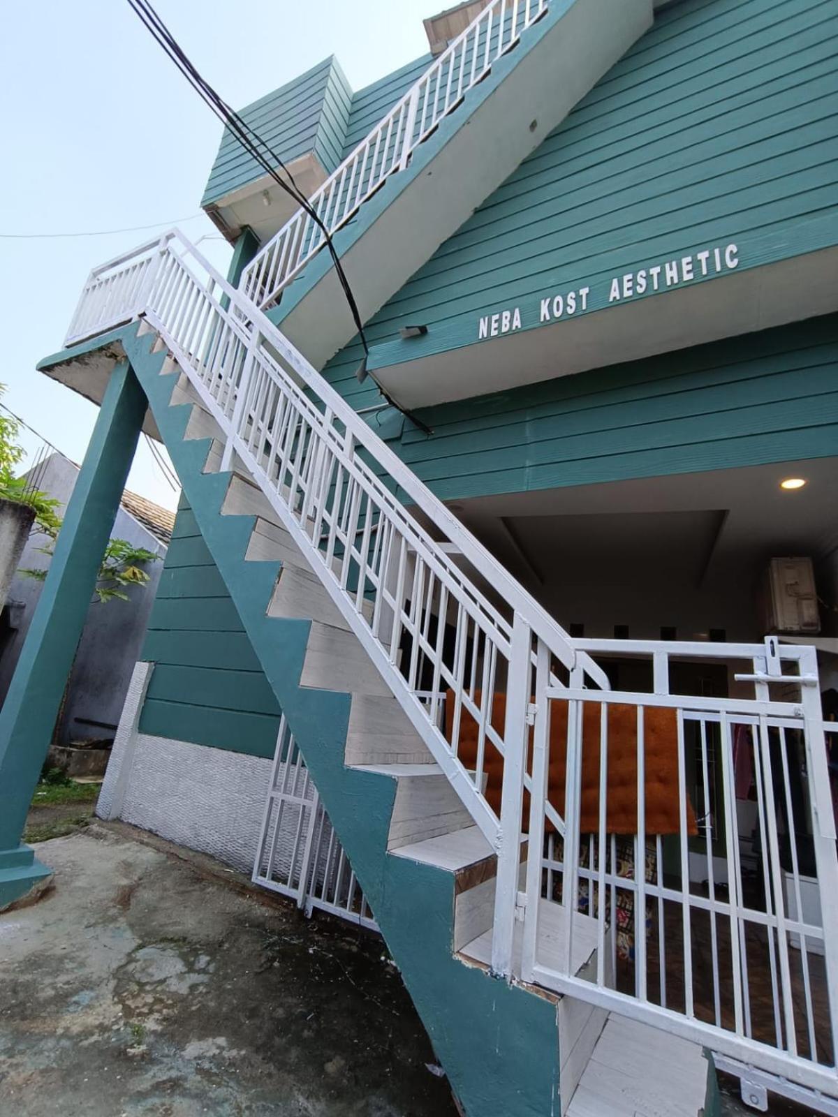 Oyo Life 92977 Neba Kost Aesthetic Hotel Peladen Exterior photo
